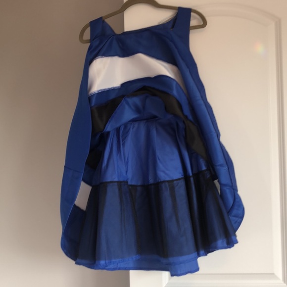 Vintage Style Fit & Flare dress - Picture 4 of 7